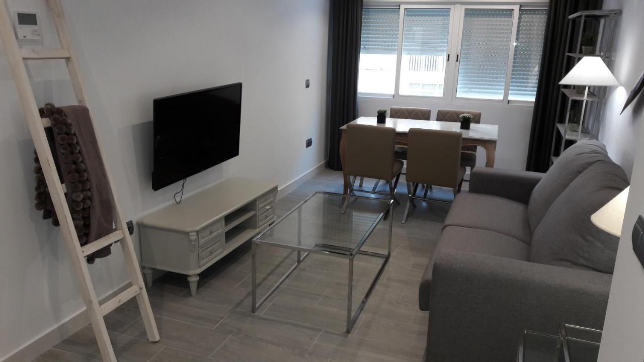 Guesting Velazquez Appartement Cádiz Buitenkant foto