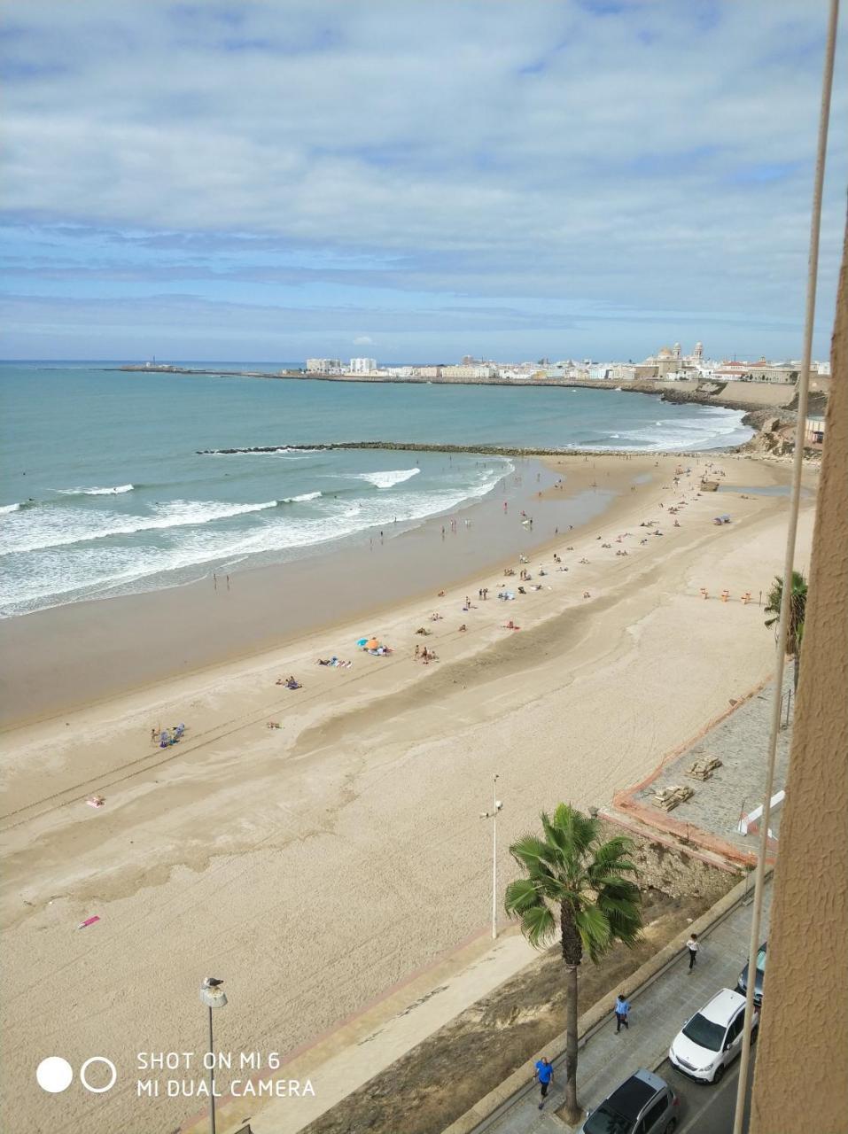 Guesting Velazquez Appartement Cádiz Buitenkant foto